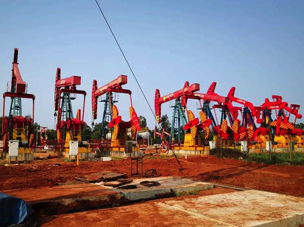 四象限變頻器在油田上的應用 四象限變頻器在油田上的應用